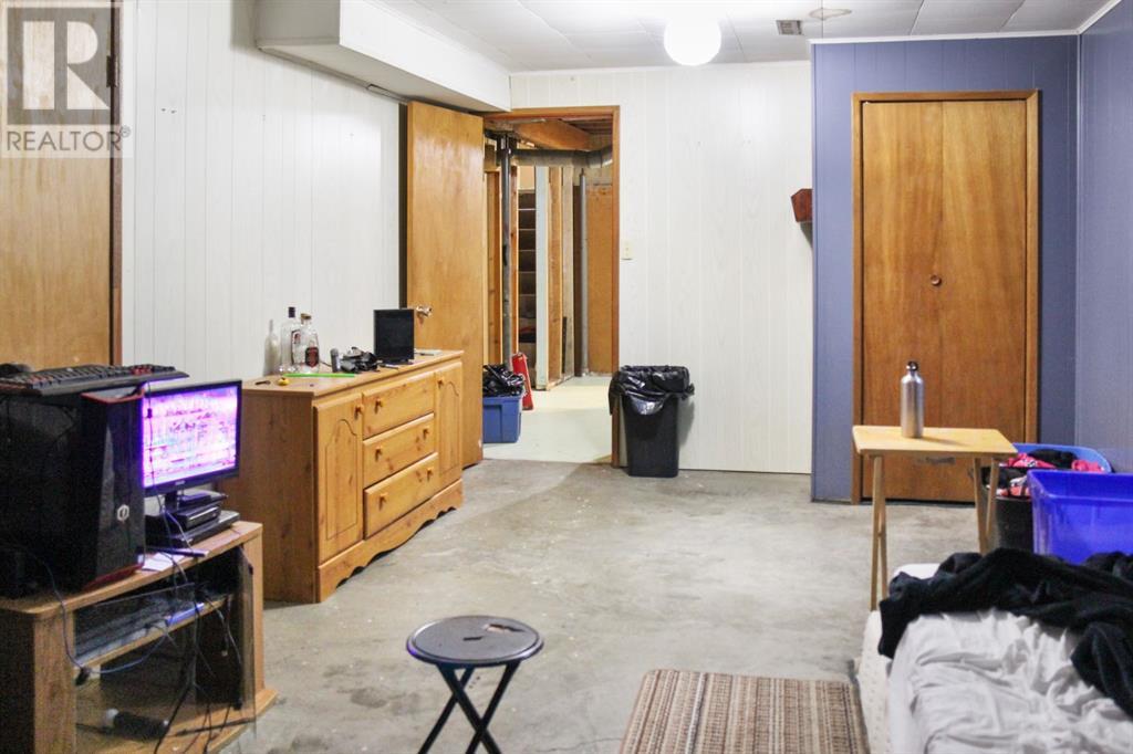 4840 48 Street Property Photo 25