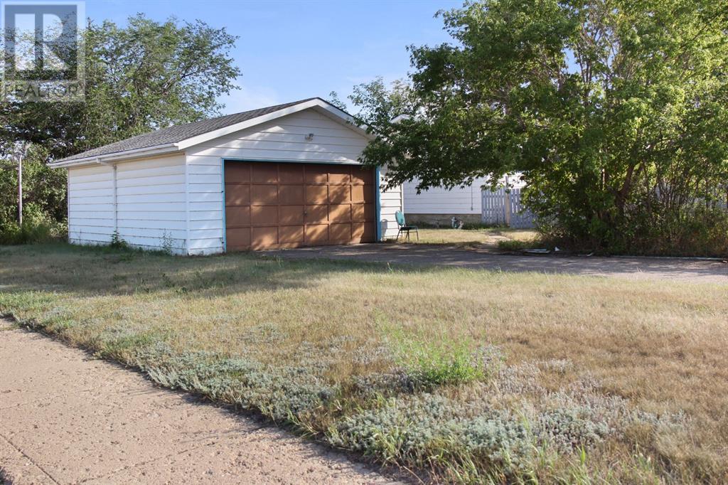 4840 48 Street Property Photo 27