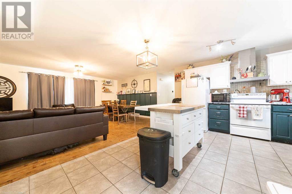 26 Hillmond Avenue Property Photo 3