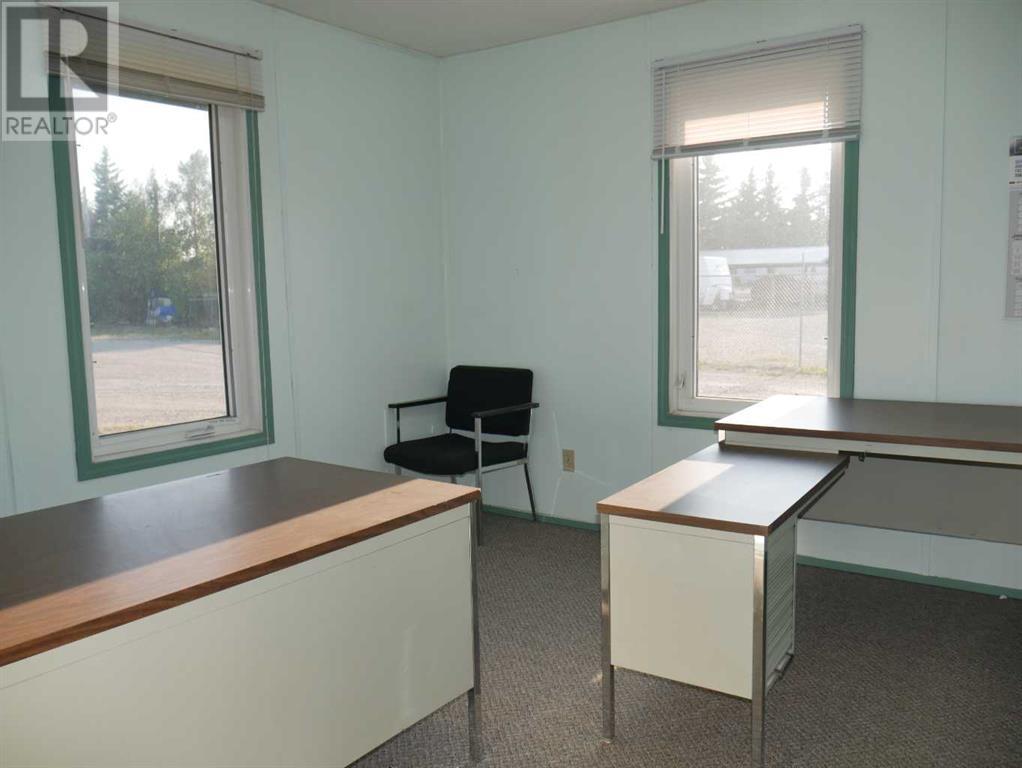 4411 49 Avenue Property Photo 11