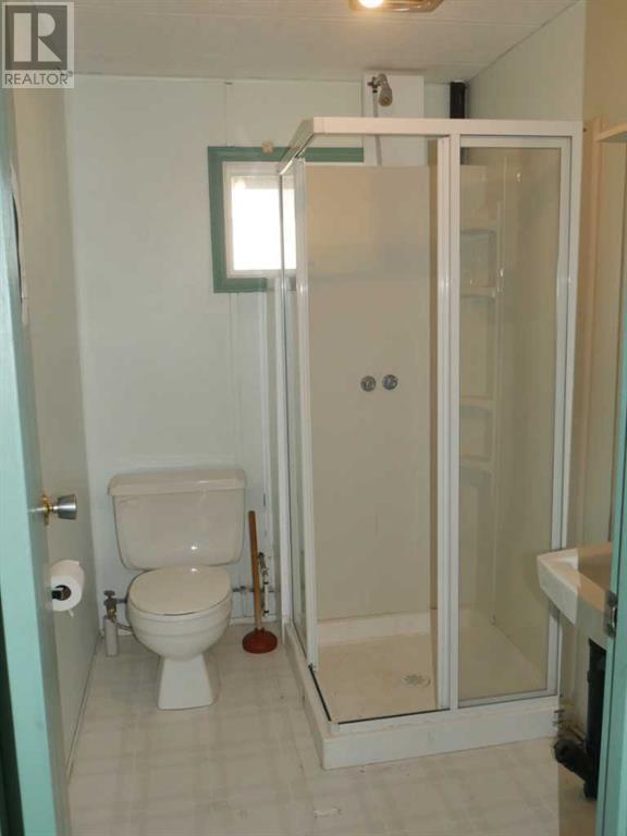 4411 49 Avenue Property Photo 14