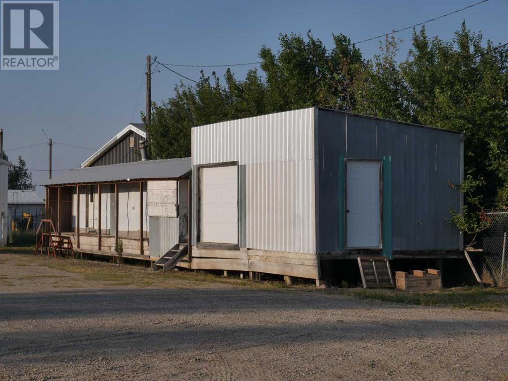 4411 49 Avenue Property Photo 35