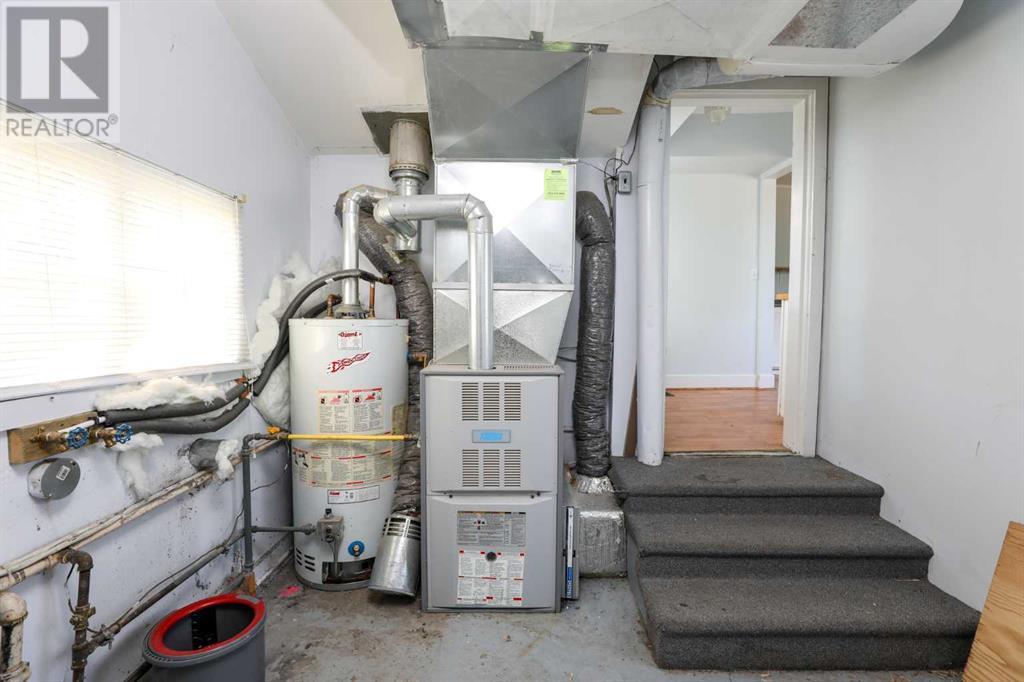21e 200 Street N Property Photo 28