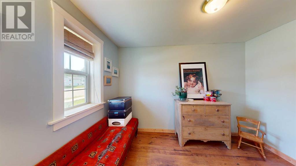 9714 100 Street Property Photo 15