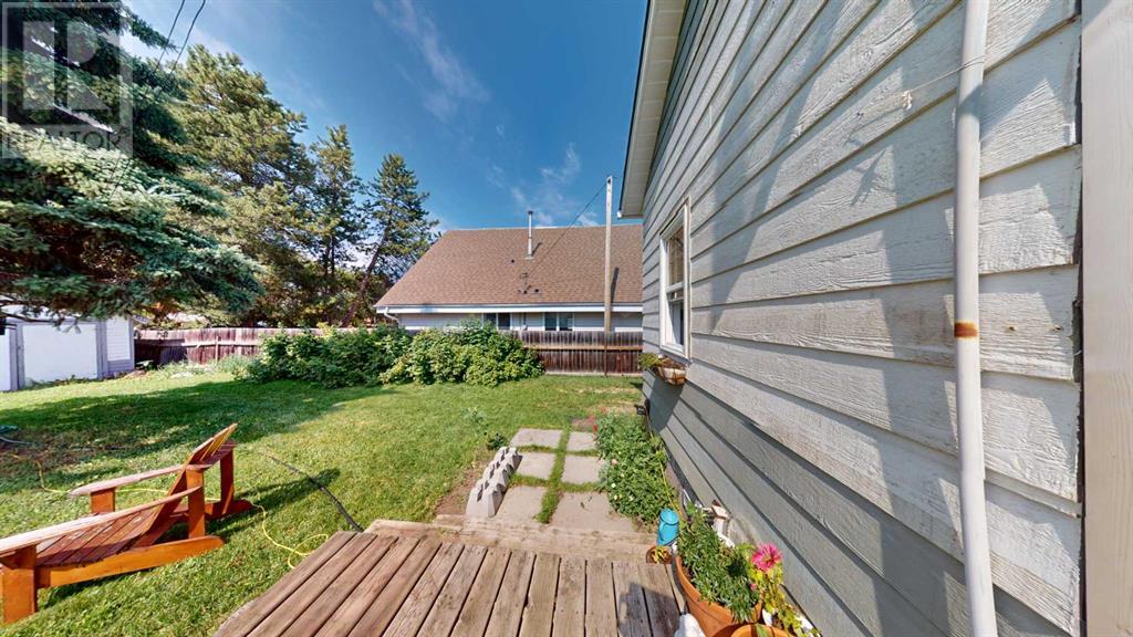 9714 100 Street Property Photo 25