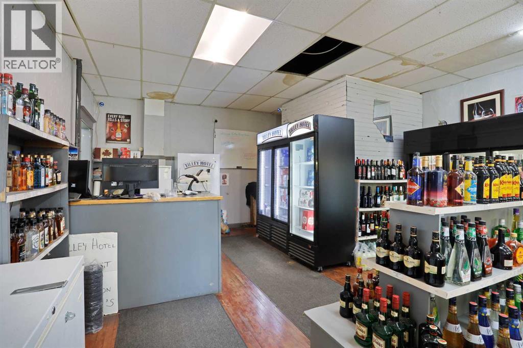 221 Centre Street Property Photo 27
