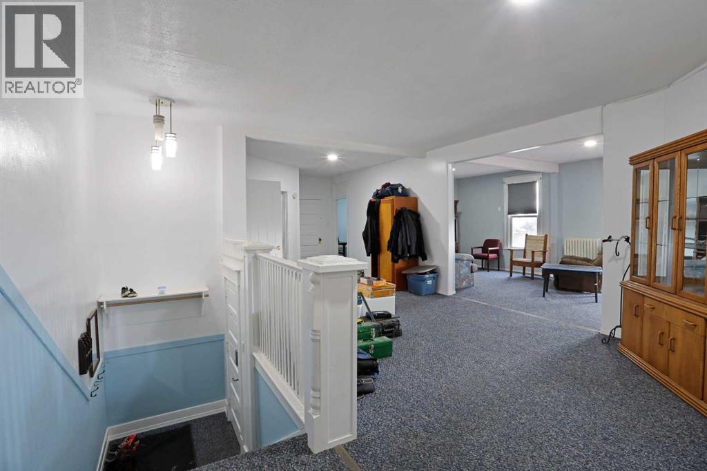 221 Centre Street Property Photo 32