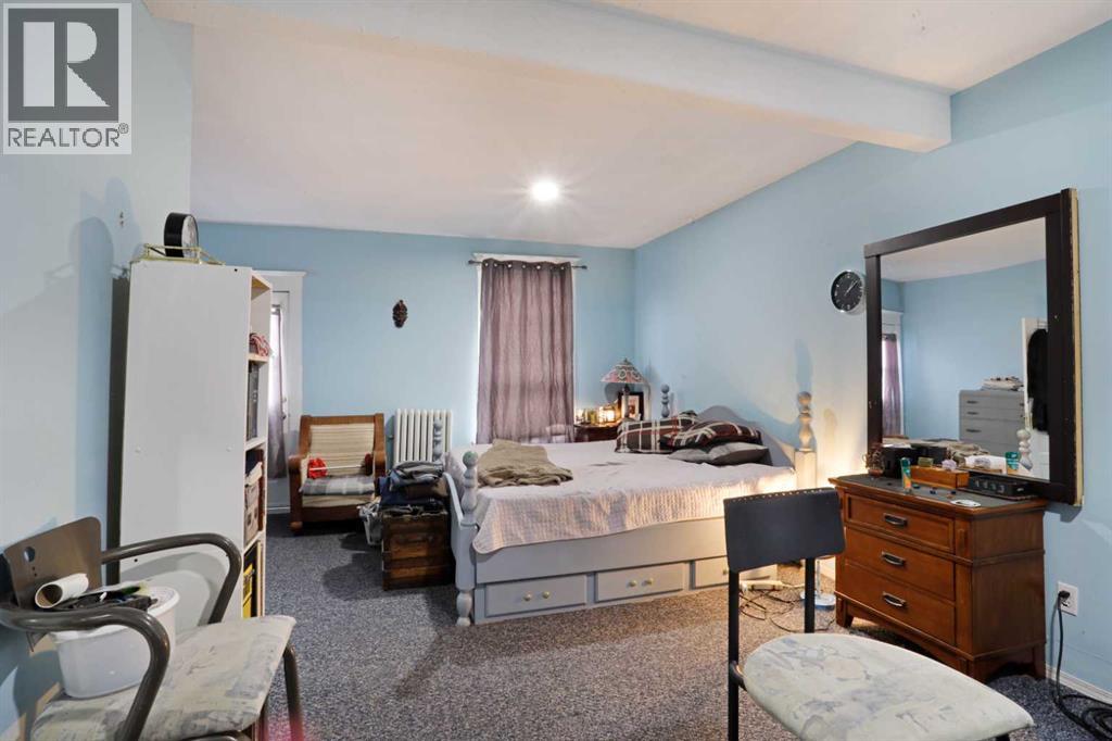 221 Centre Street Property Photo 33