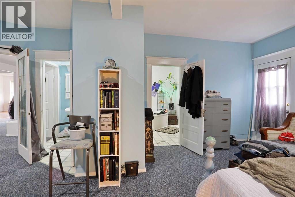 221 Centre Street Property Photo 34