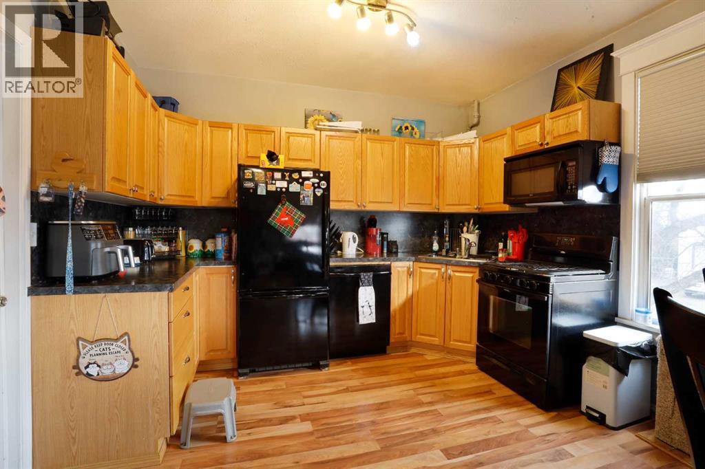 221 Centre Street Property Photo 39