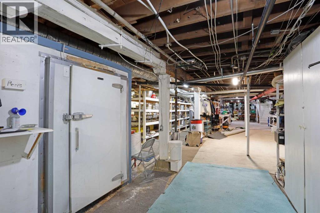 221 Centre Street Property Photo 46