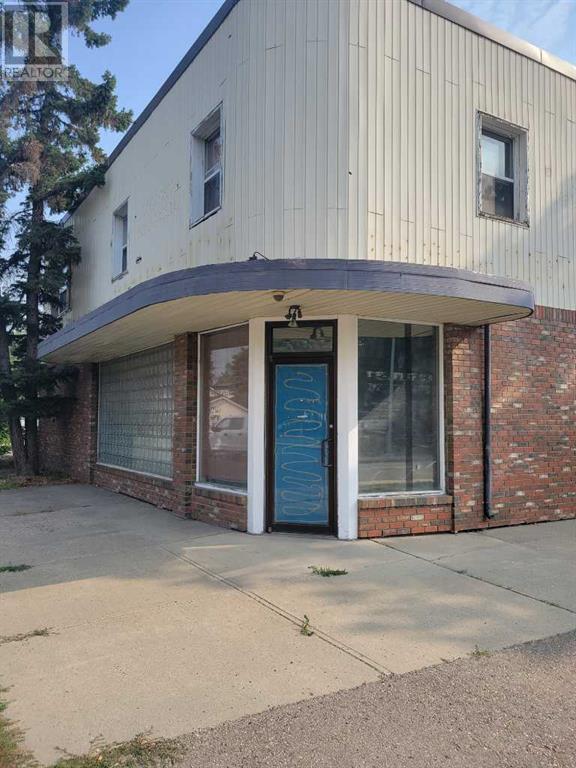 2202 Edmonton Trail Ne Property Photo 1