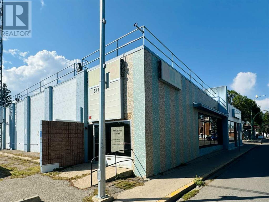 640 13 Street N Property Photo 3