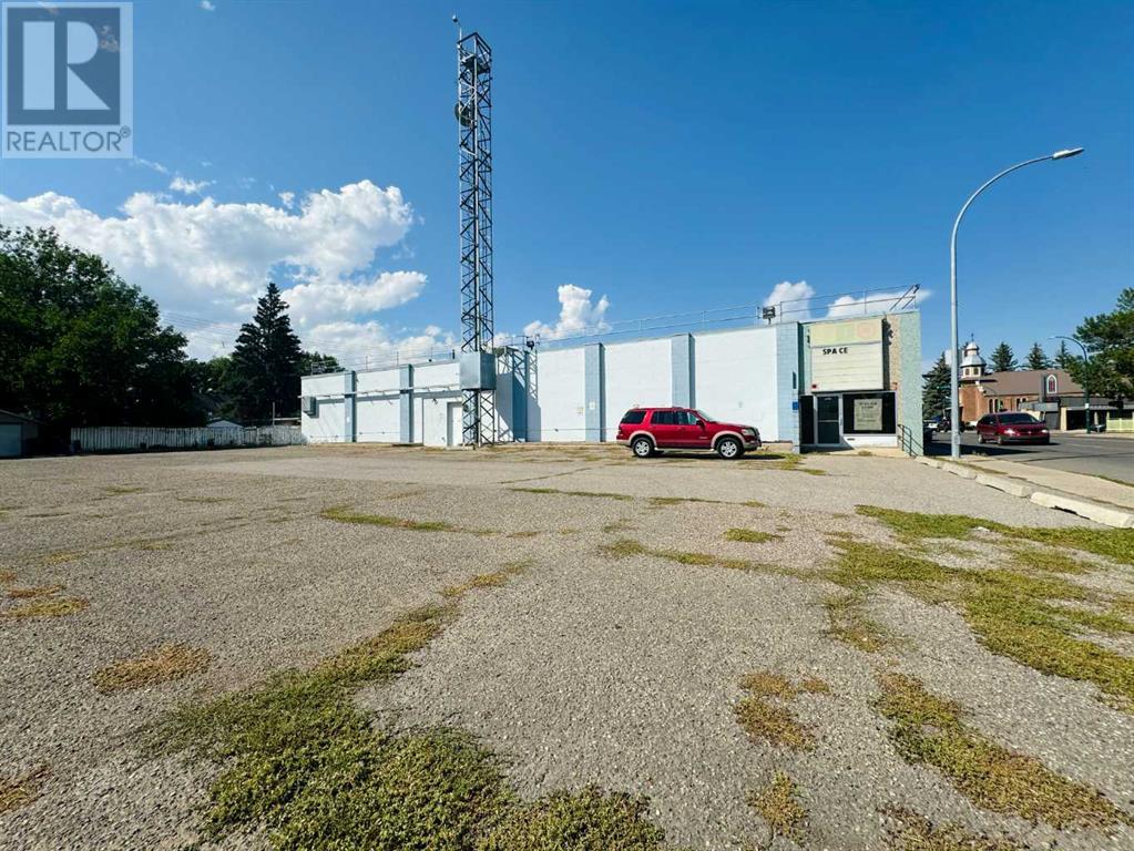 640 13 Street N Property Photo 43