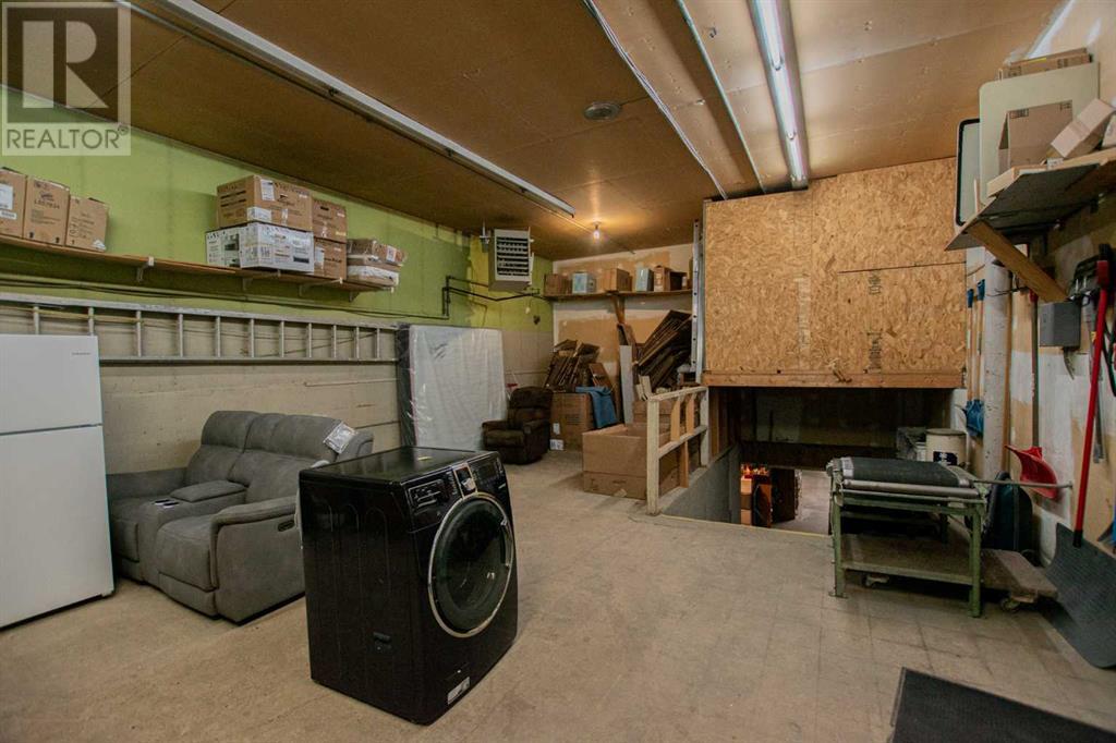 10012 100 Avenue Property Photo 11