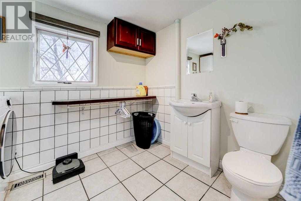 437 Main Street Property Photo 15