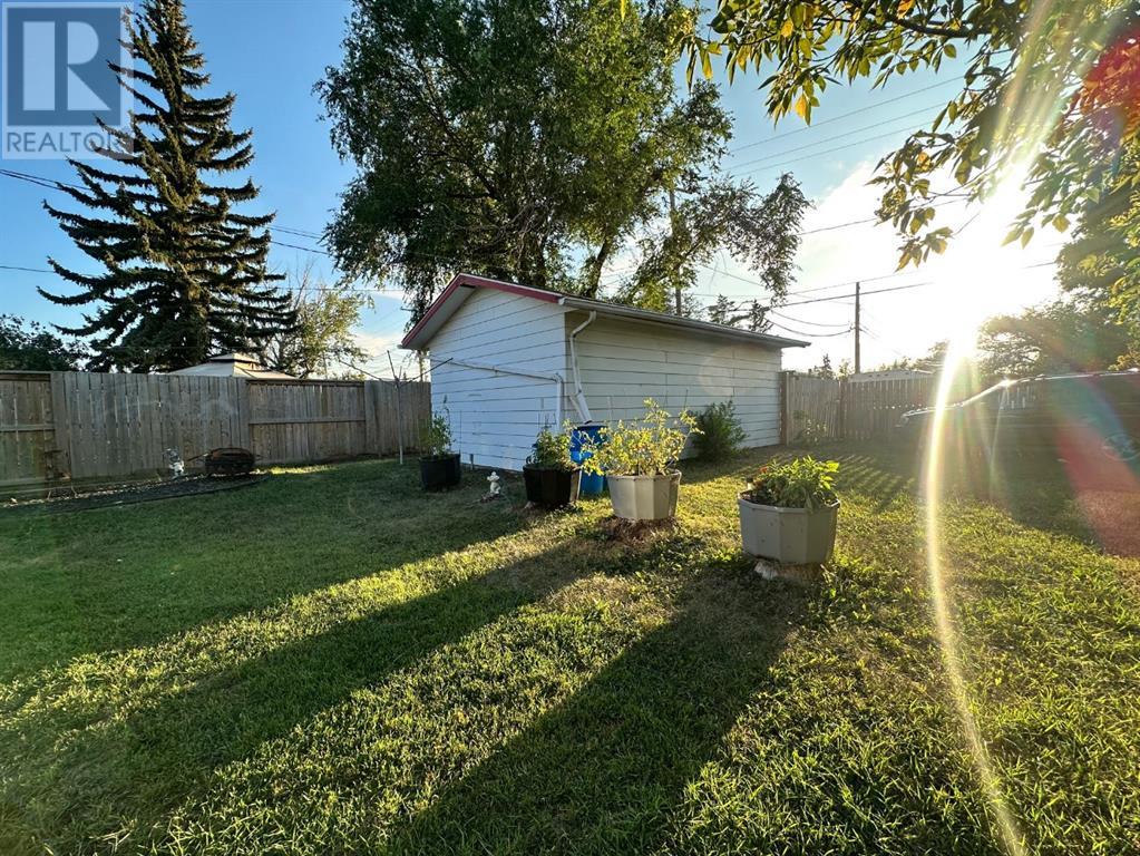 312 Main Street Property Photo 6