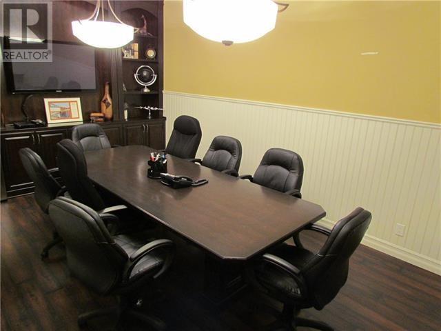 10140 101 Avenue Property Photo 3