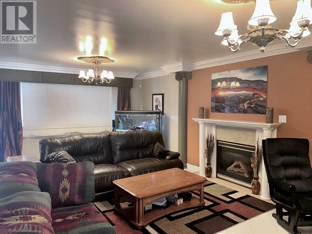 5132 48 Street Property Photo 2
