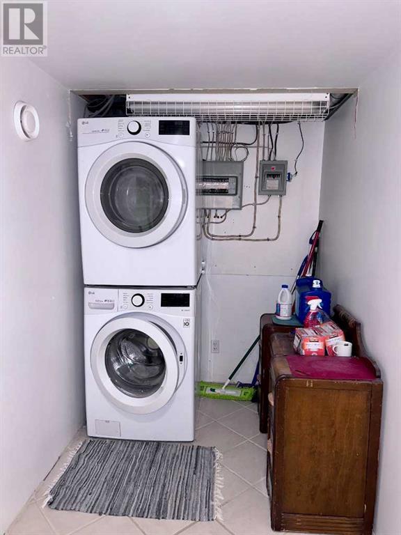 5132 48 Street Property Photo 12