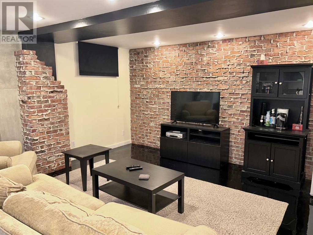 5132 48 Street Property Photo 18