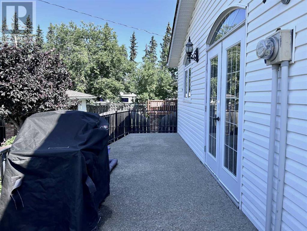 5132 48 Street Property Photo 21