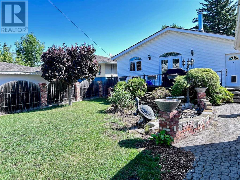 5132 48 Street Property Photo 25
