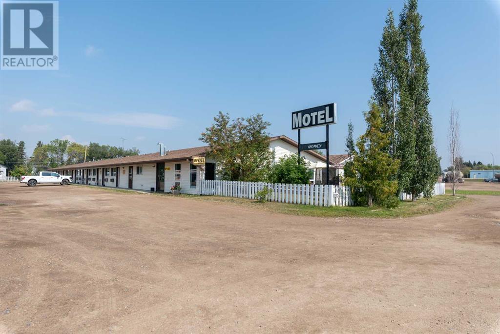410 Railway Avenue Property Photo