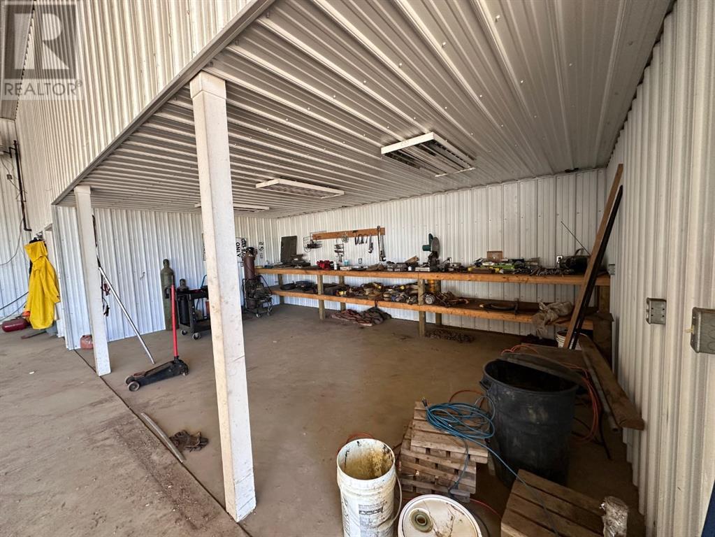 10 67054 Mission Road Property Photo 9
