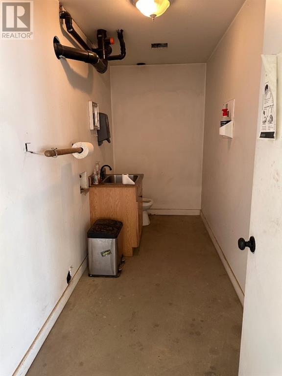 10 67054 Mission Road Property Photo 11
