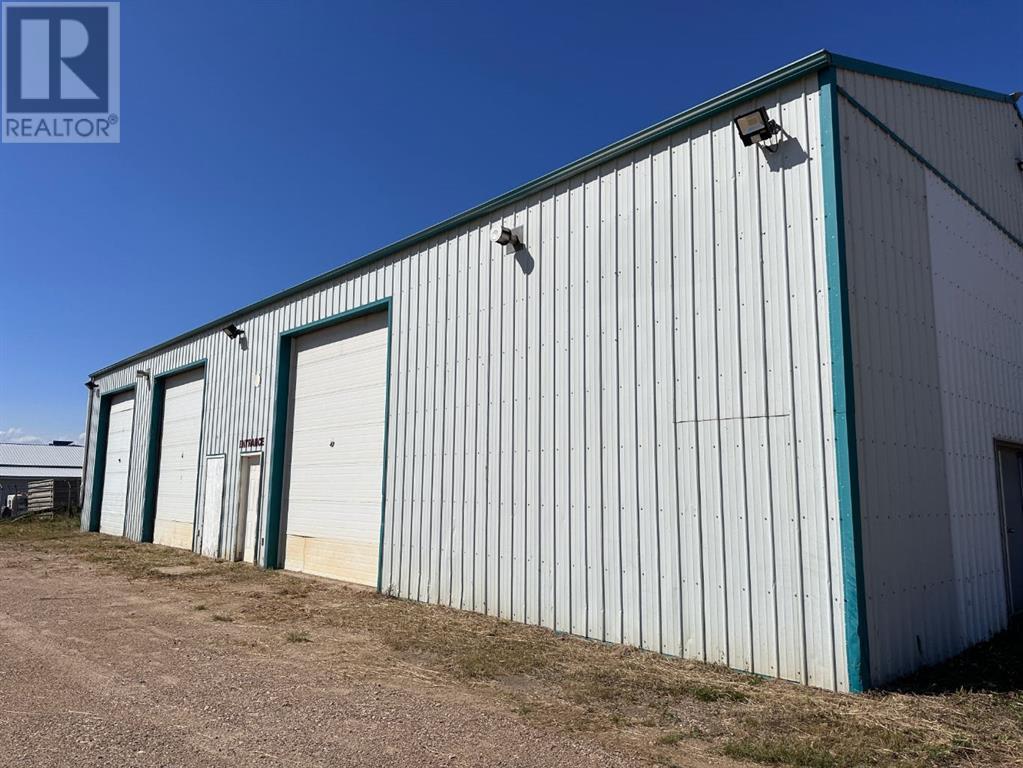 104 67048 Mission Road Property Photo 2