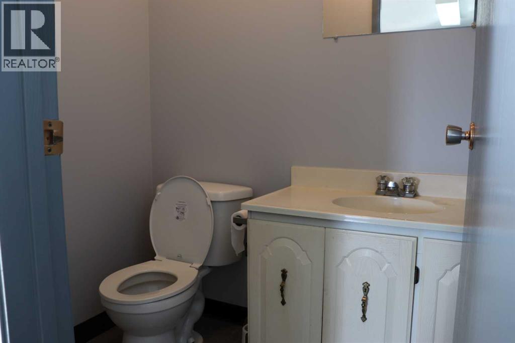 410 68 Street Property Photo 10