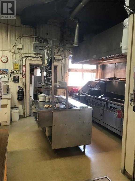225, 24 Fort Macleod Street Property Photo 5