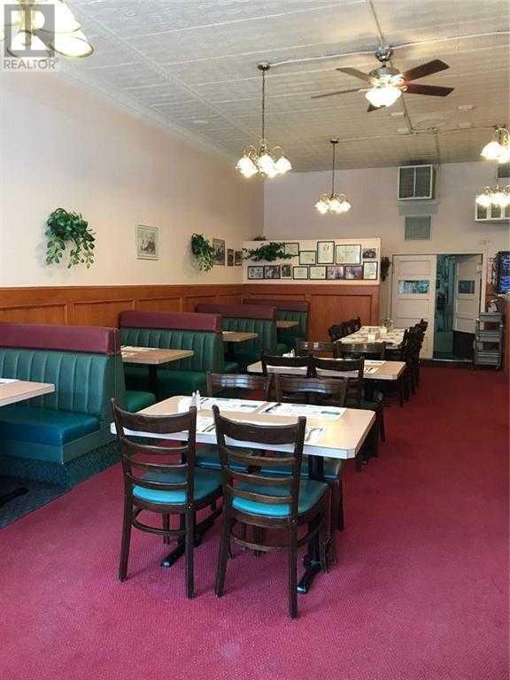 225, 24 Fort Macleod Street Property Photo 11