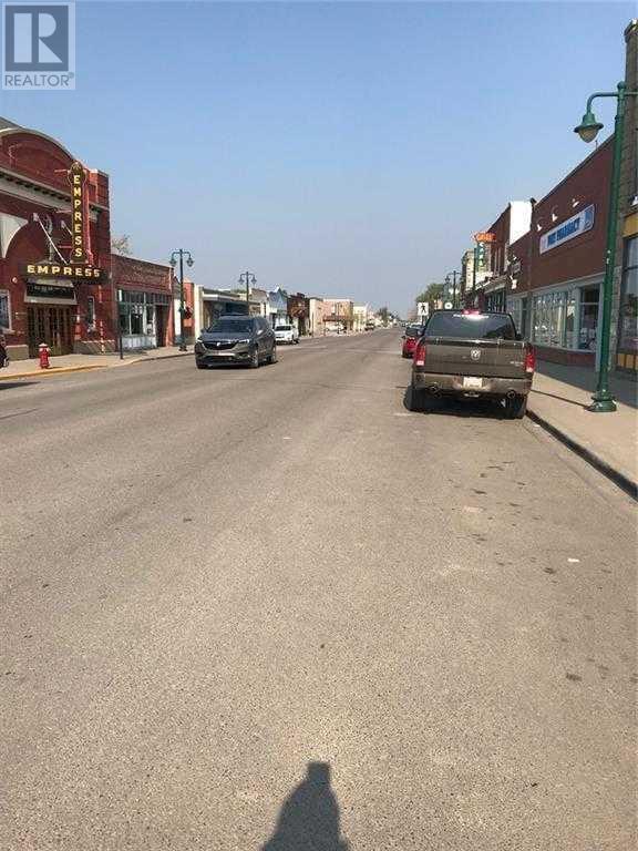 225, 24 Fort Macleod Street Property Photo 16