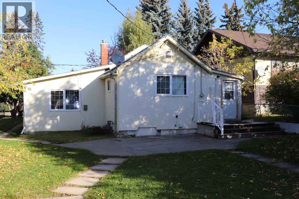 5021 6 Avenue Property Photo 5