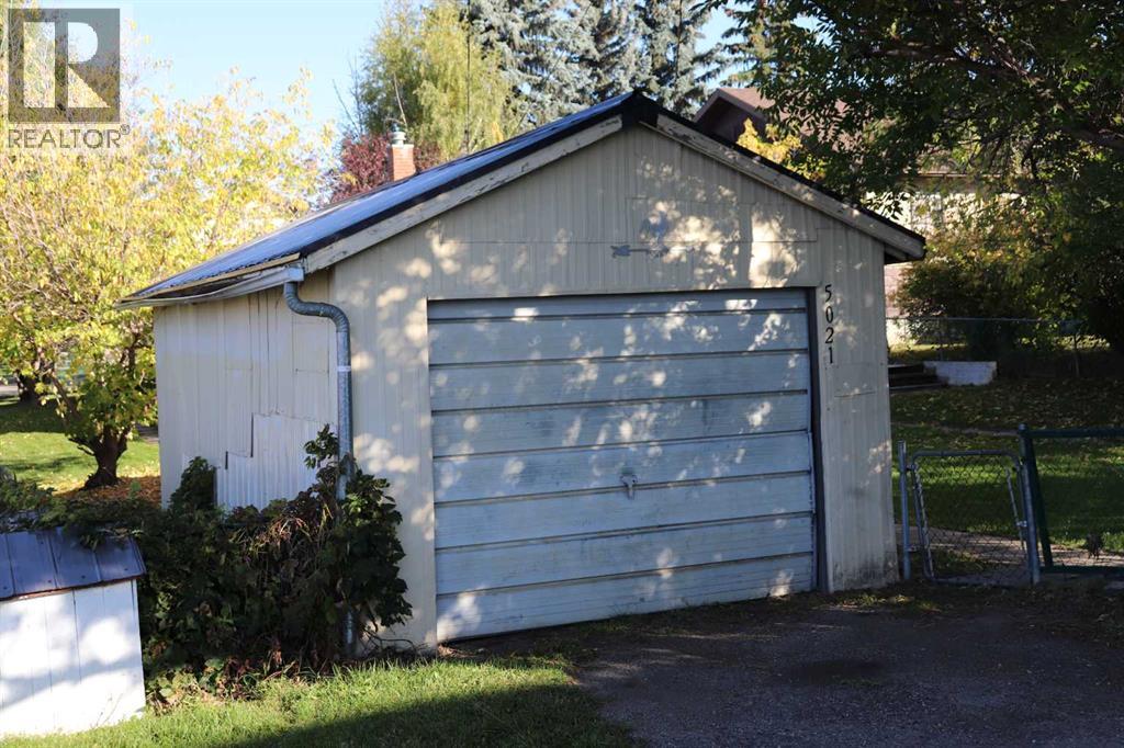 5021 6 Avenue Property Photo 6
