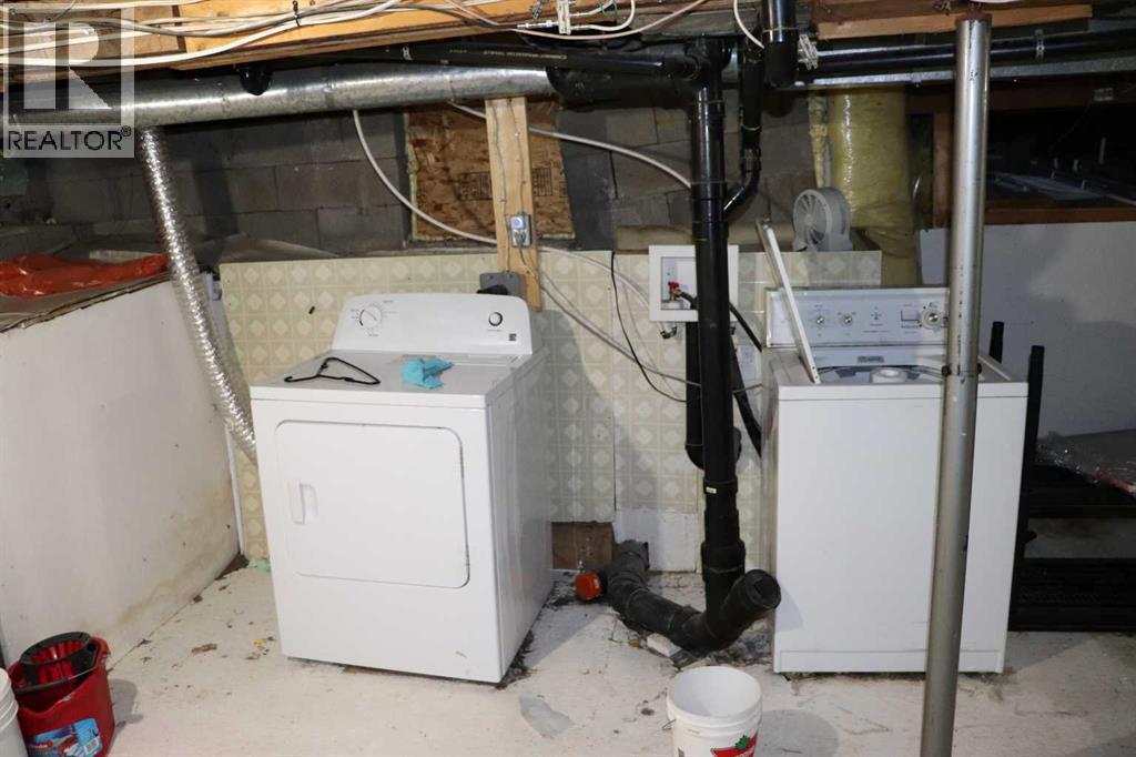 5021 6 Avenue Property Photo 9