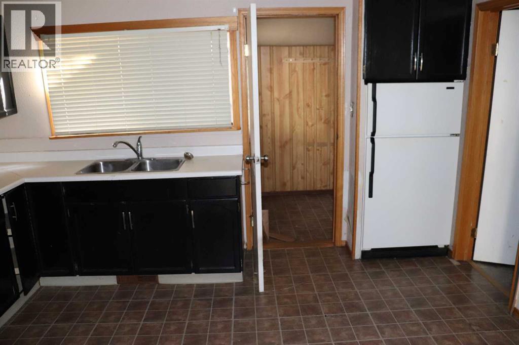 5021 6 Avenue Property Photo 16