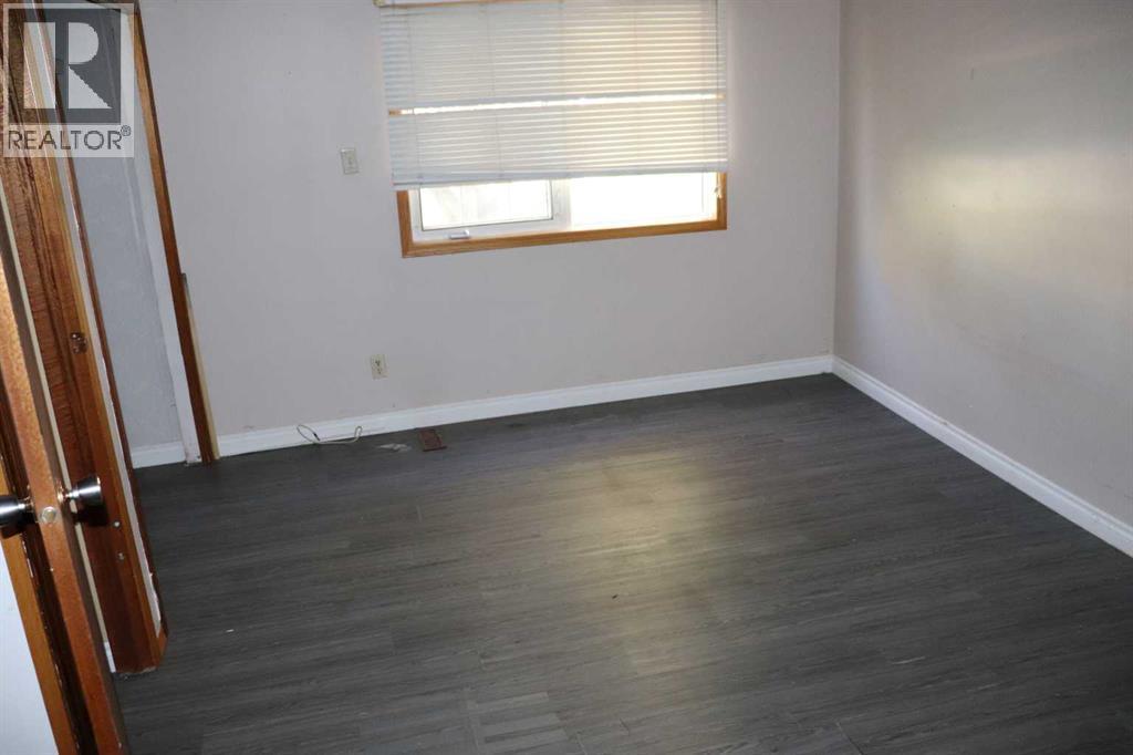5021 6 Avenue Property Photo 17