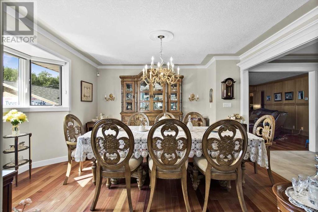 1612 48 Avenue Sw Property Photo 11