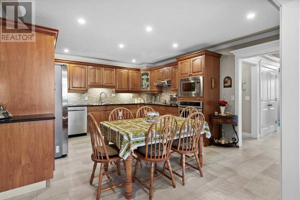 1612 48 Avenue Sw Property Photo 12
