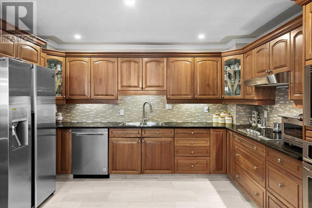 1612 48 Avenue Sw Property Photo 13