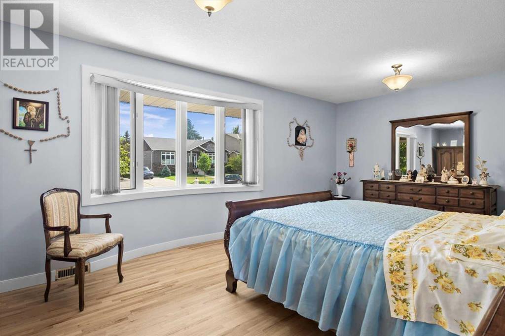 1612 48 Avenue Sw Property Photo 23