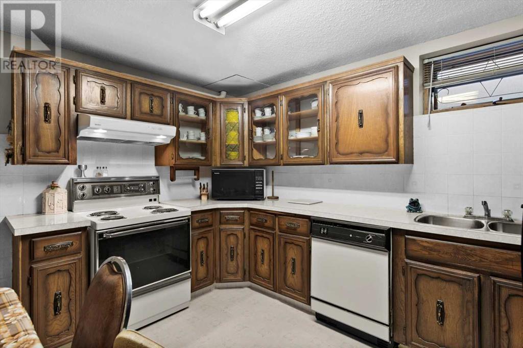 1612 48 Avenue Sw Property Photo 35