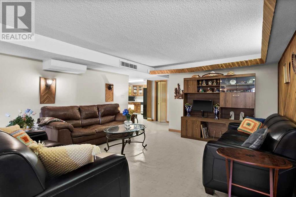 1612 48 Avenue Sw Property Photo 37