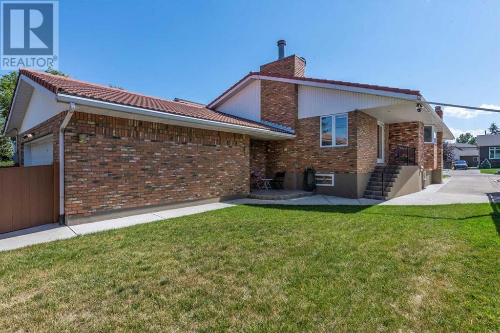 1612 48 Avenue Sw Property Photo 42