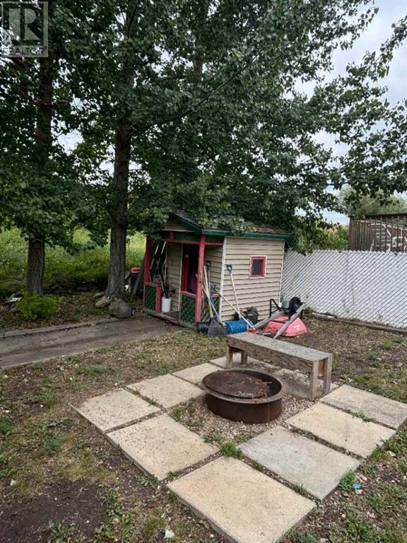 9320 91 Ave Property Photo 4