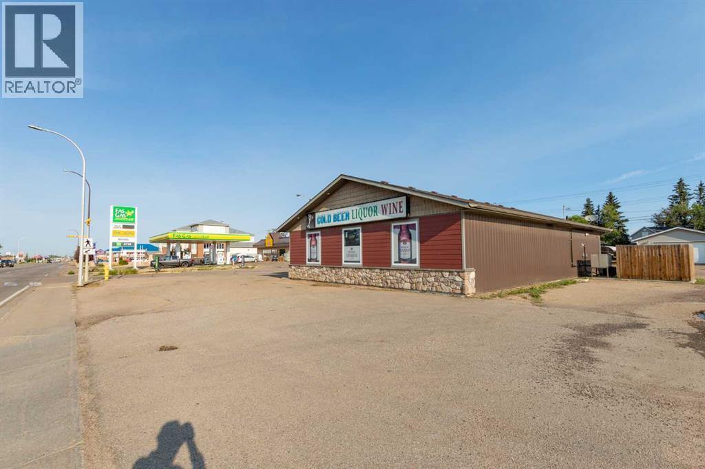 5922 50 Avenue Property Photo 23