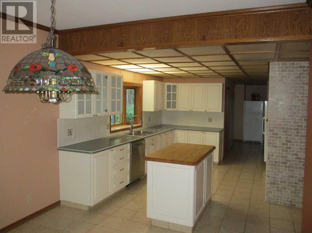 832068 Rge Rd 233 Property Photo 11